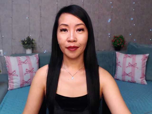 Sarahsexygirl live cam on BongaCams