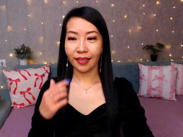 Sarahsexygirl live cam on BongaCams