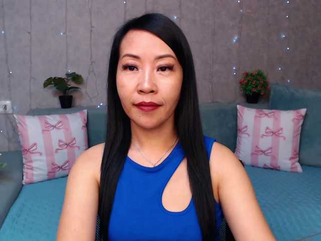 Sarahsexygirl live cam on BongaCams