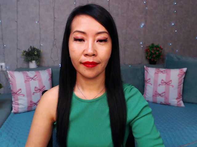 Sarahsexygirl live cam on BongaCams