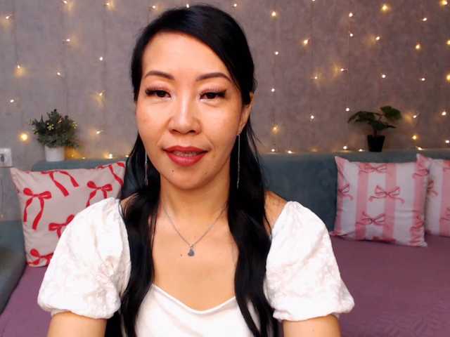 Sarahsexygirl live cam on BongaCams