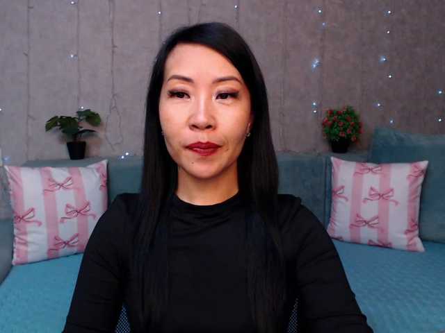 Sarahsexygirl live cam on BongaCams