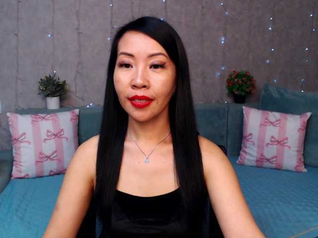 Sarahsexygirl live cam on BongaCams