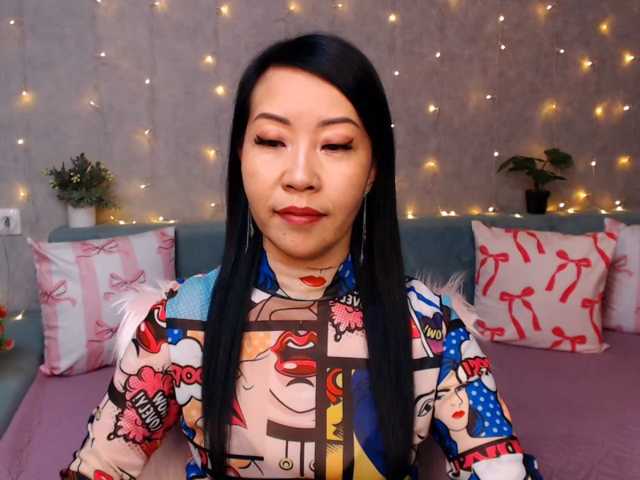 Sarahsexygirl live cam on BongaCams