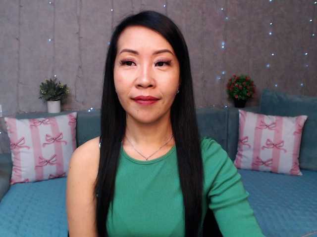 Sarahsexygirl live cam on BongaCams