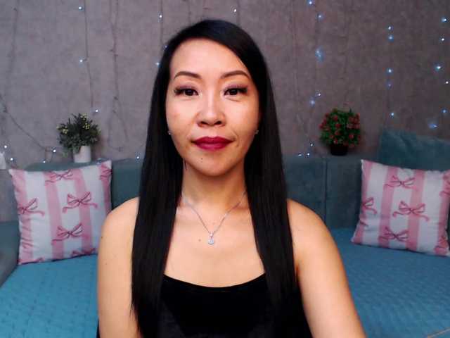 Sarahsexygirl live cam on BongaCams