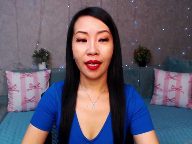 Sarahsexygirl live cam on BongaCams