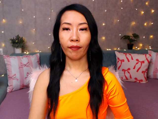 Sarahsexygirl live cam on BongaCams