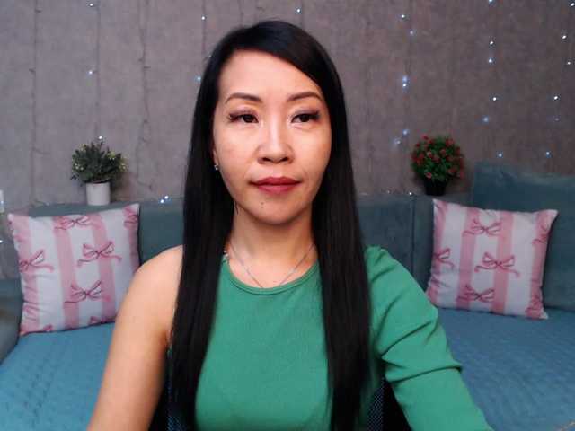 Sarahsexygirl live cam on BongaCams