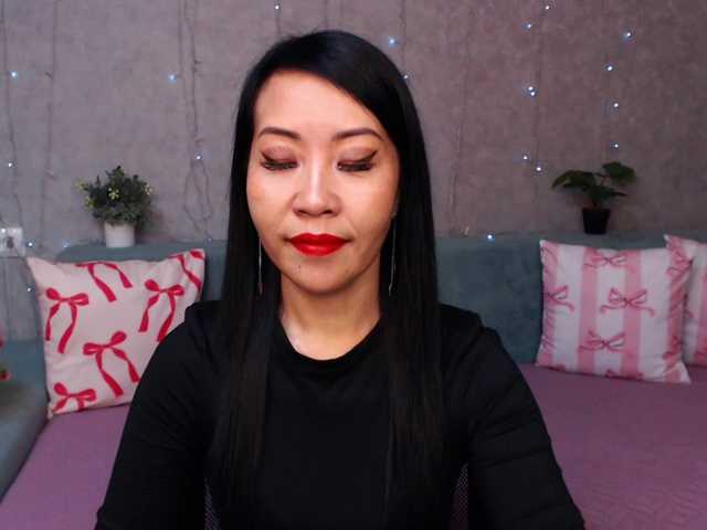 Sarahsexygirl live cam on BongaCams