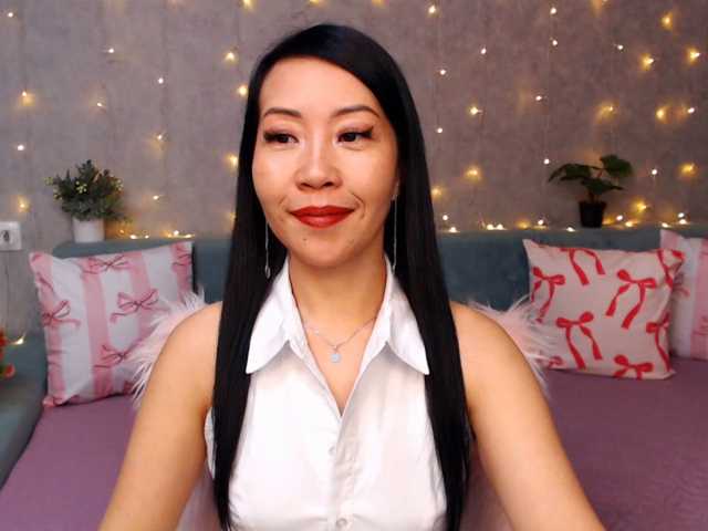 Sarahsexygirl live cam on BongaCams
