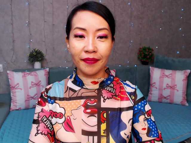 Sarahsexygirl live cam on BongaCams