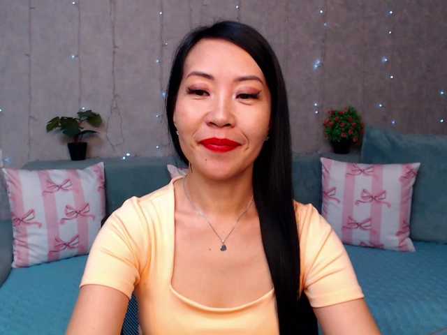 Sarahsexygirl live cam on BongaCams