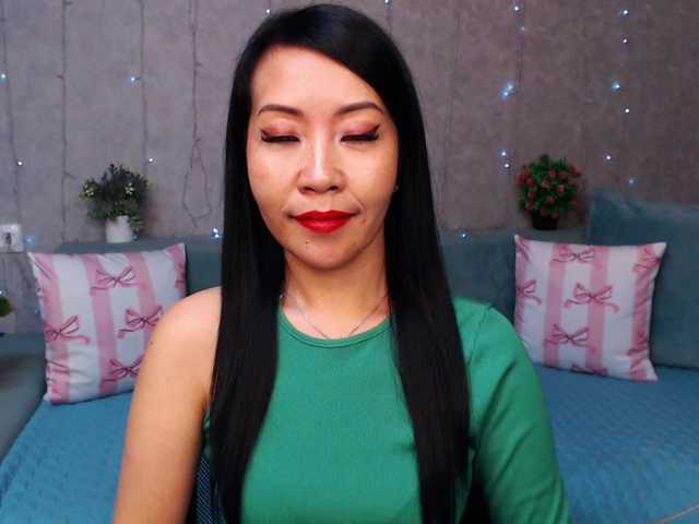Sarahsexygirl live cam on BongaCams