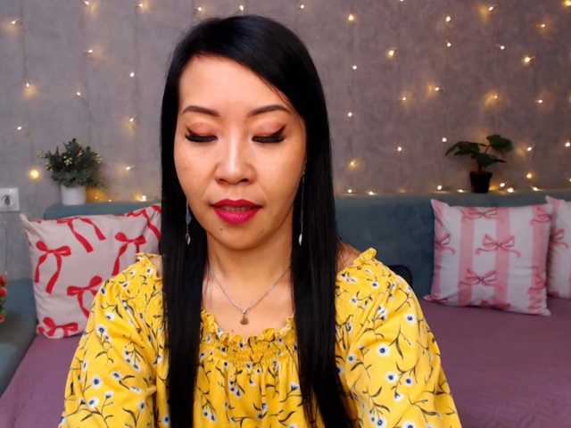Sarahsexygirl live cam on BongaCams