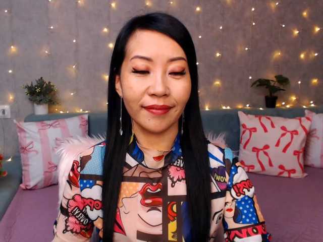 Sarahsexygirl live cam on BongaCams