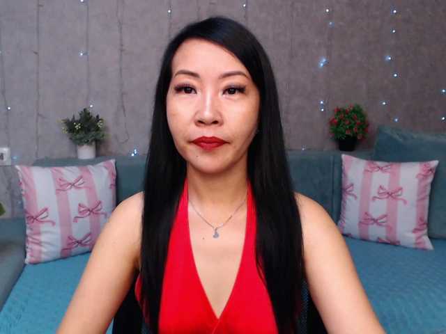 Sarahsexygirl live cam on BongaCams