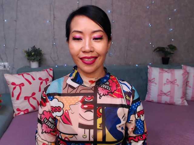 Sarahsexygirl live cam on BongaCams