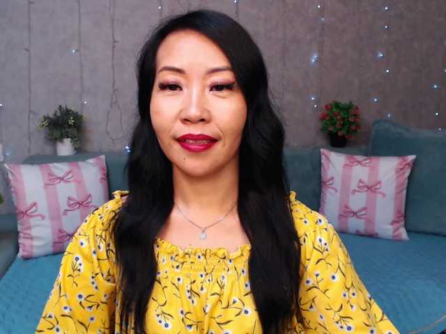 Sarahsexygirl live cam on BongaCams