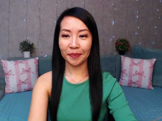 Sarahsexygirl live cam on BongaCams