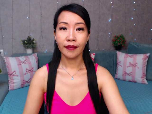 Sarahsexygirl live cam on BongaCams