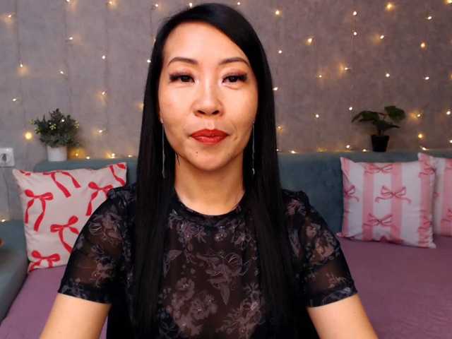 Sarahsexygirl live cam on BongaCams
