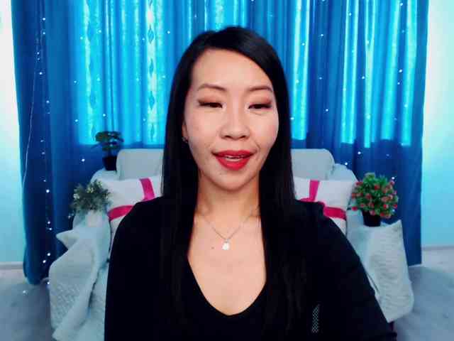 Sarahsexygirl bongacams