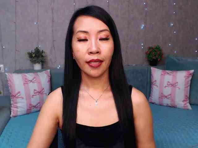Sarahsexygirl Live Webcam on BongaCams