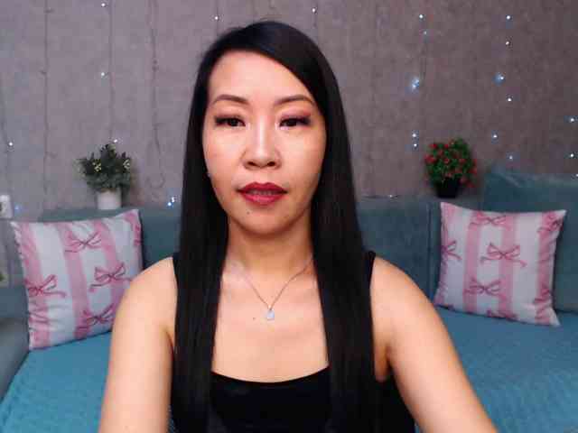 Sarahsexygirl Live Webcam on BongaCams