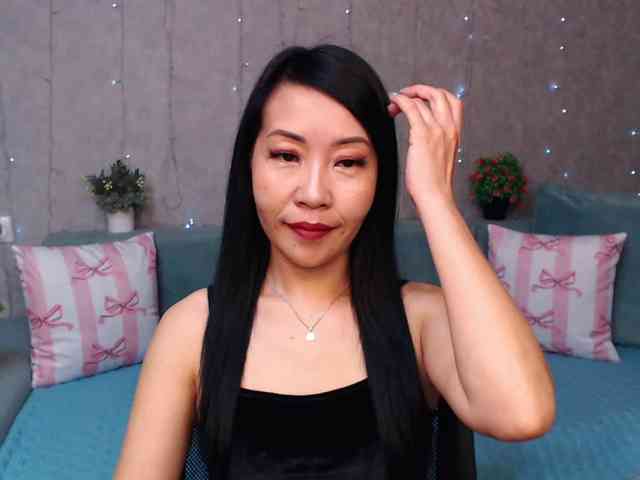 Sarahsexygirl Live Webcam on BongaCams