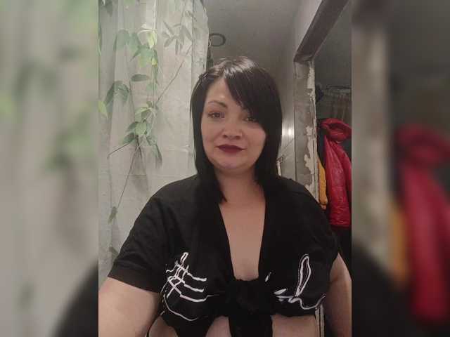 Ailin2's BongaCams show and profile