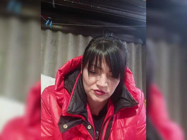 Ailin2's BongaCams show and profile