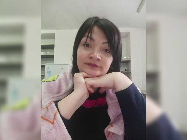 Ailin2's BongaCams show and profile