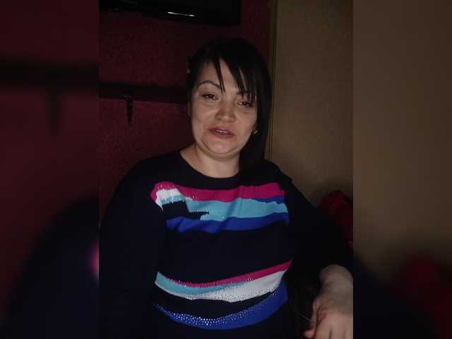 Ailin2's BongaCams show and profile