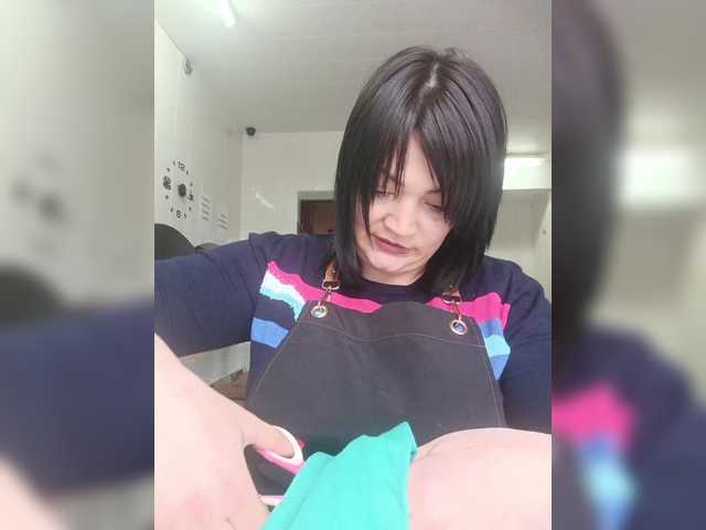 Ailin2's BongaCams show and profile