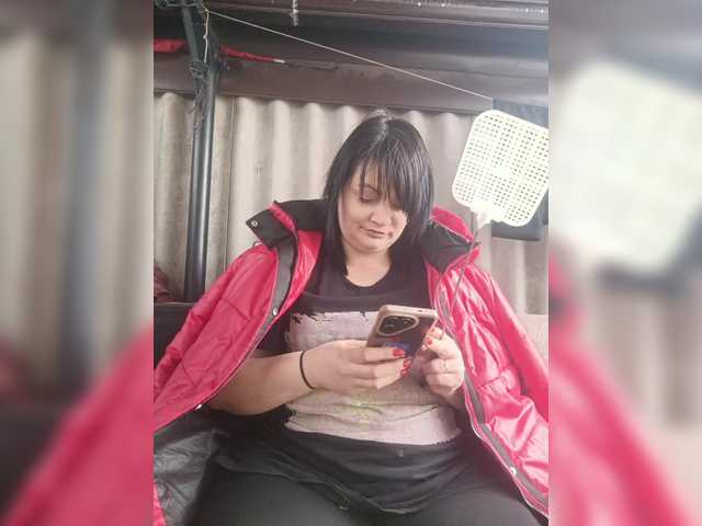 Ailin2's BongaCams show and profile