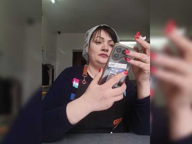 Ailin2's BongaCams show and profile