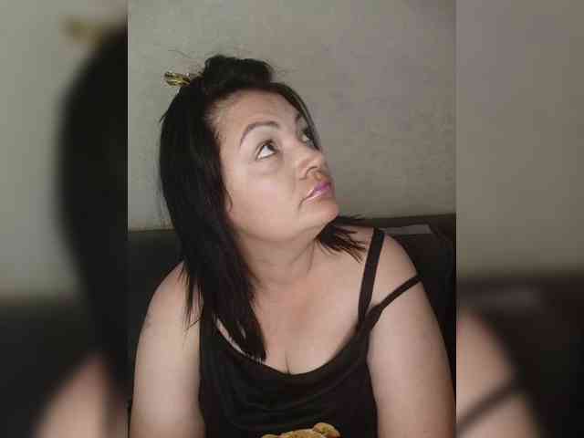 Ailin2 Live Webcam on BongaCams