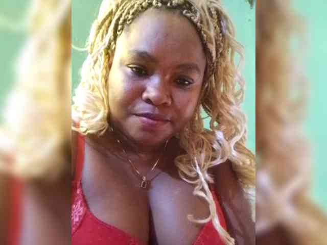 Pascalinnah Live Webcam on BongaCams