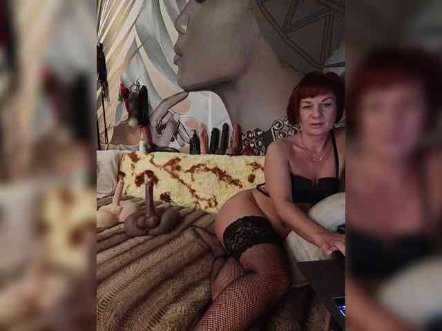 DianaAhTender webcam