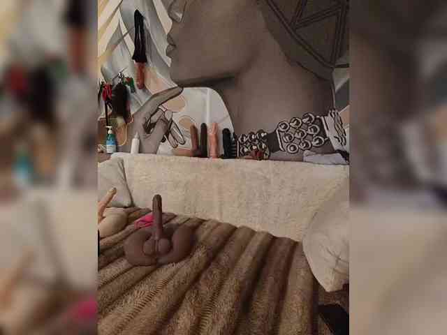 DianaAhTender webcam