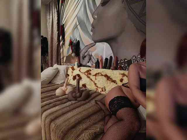 DianaAhTender webcam