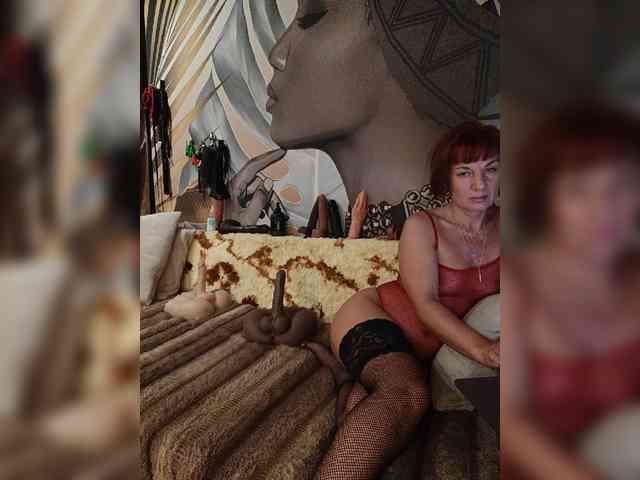 DianaAhTender webcam