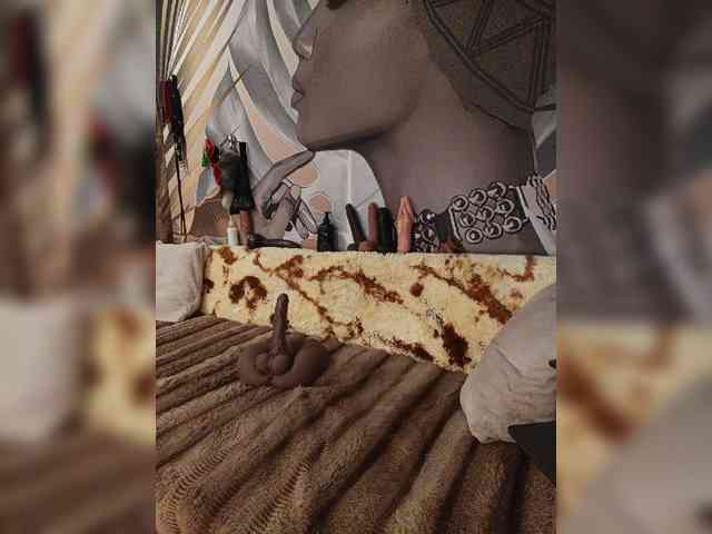 DianaAhTender webcam