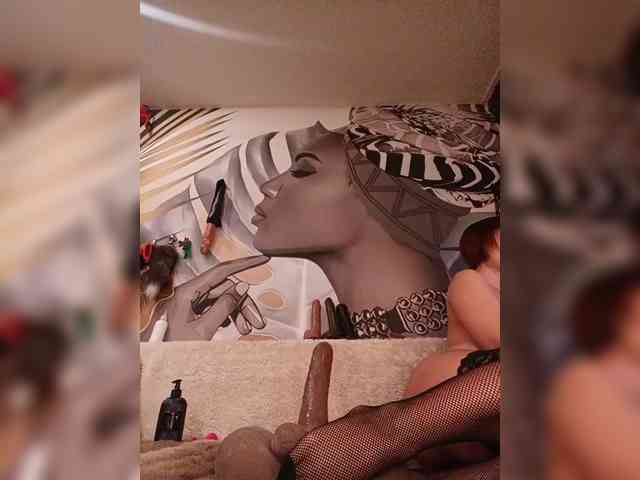 DianaAhTender webcam