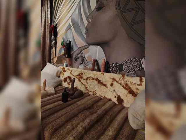DianaAhTender webcam