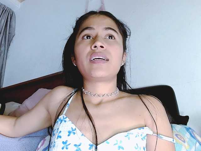 venus-cutee live cam on BongaCams