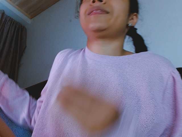 venus-cutee live cam on BongaCams
