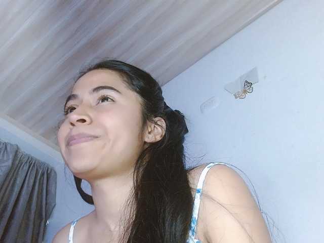 venus-cutee live cam on BongaCams