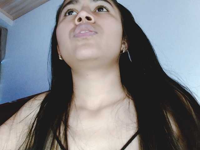 venus-cutee live cam on BongaCams